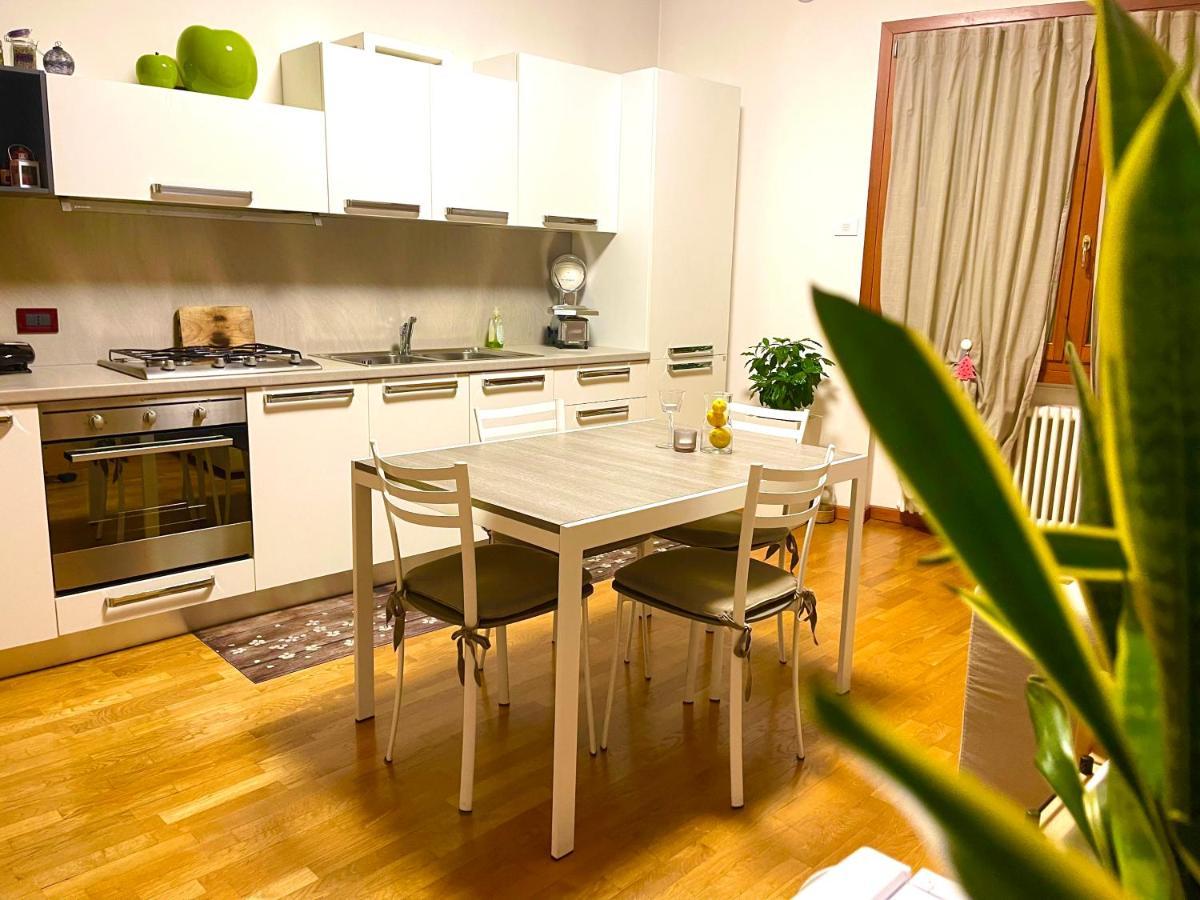 Apartamento Ca' Del Sole - Attico Panoramico In Centro Storico Montagnana  Exterior foto